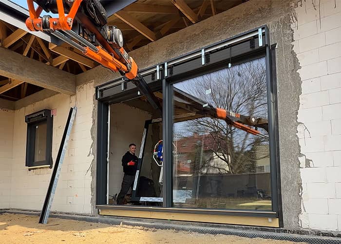 Szczelny montaż warstwowy okien we Wrocławiu – dlaczego stawiamy na standard RAL